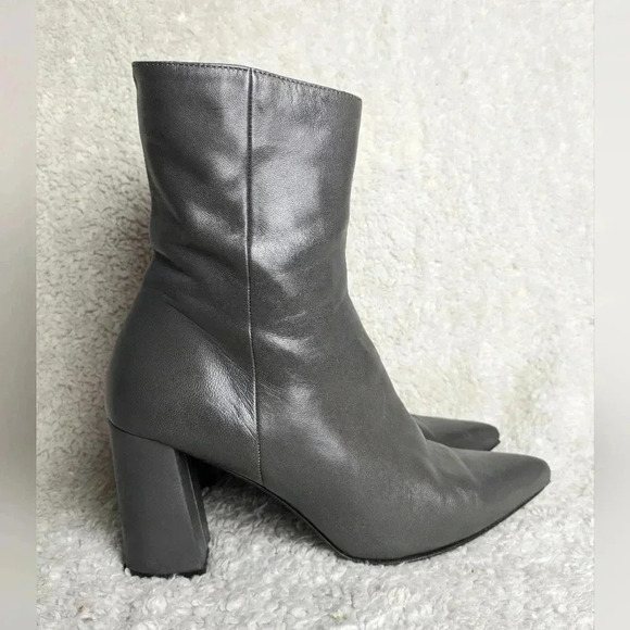 PERTINI Grey leather heel boots size 39= 8.5 US Made in Spain - Picture 2 of 14
